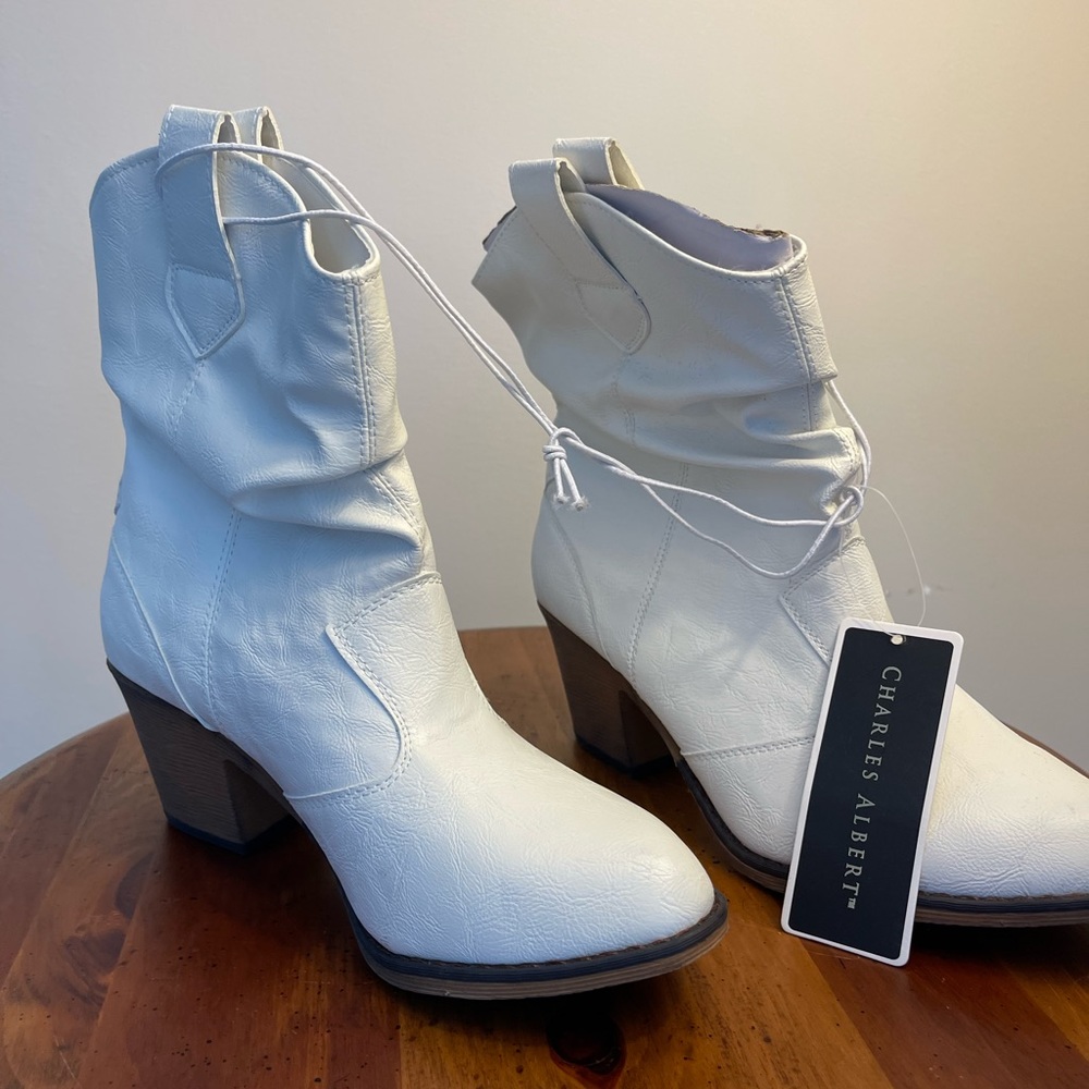 Brand new Charles Albert white slouch cowboy boot size 8
